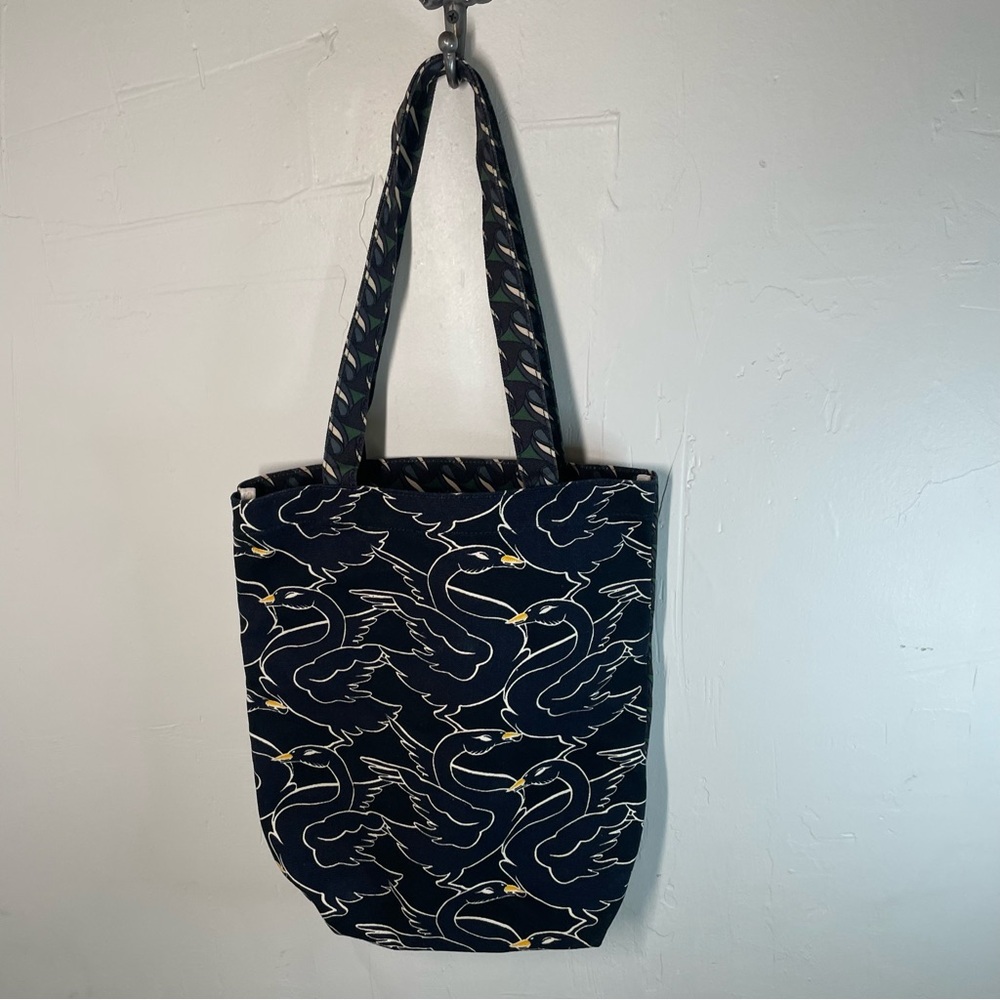 Tory Burch Printed Canvas Tote Everywhere Curly Ribbons - Black Swan - Picture 2 of 10